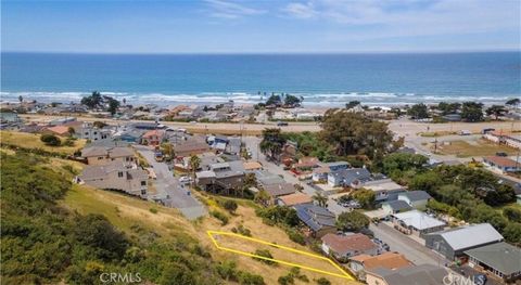 Tiny photo for 325 Cerro Gordo Avenue, Cayucos, CA 93430 (MLS # SC25105623)