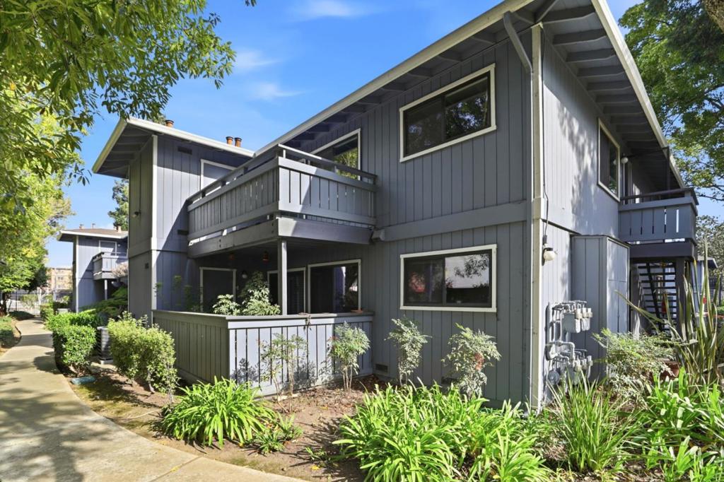 4013 Ralston