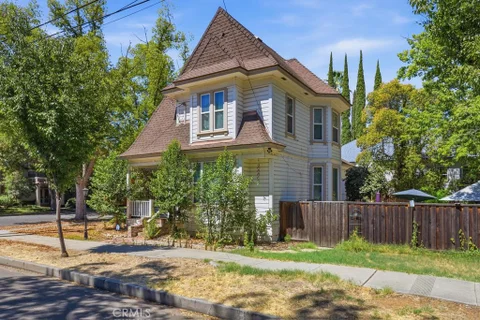 MLS: OR26188596