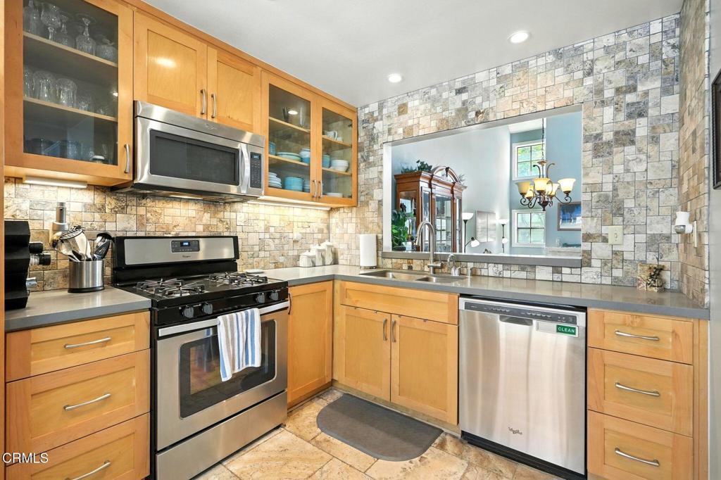 408 Shoreview Drive