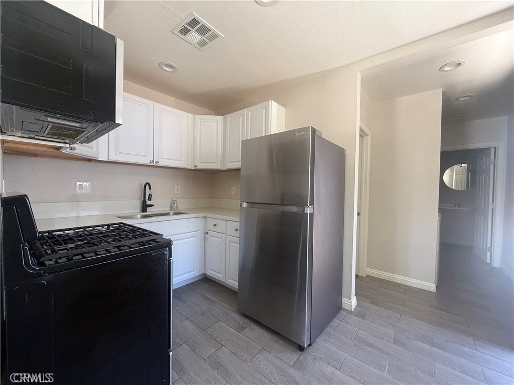 3655 Comer Ave