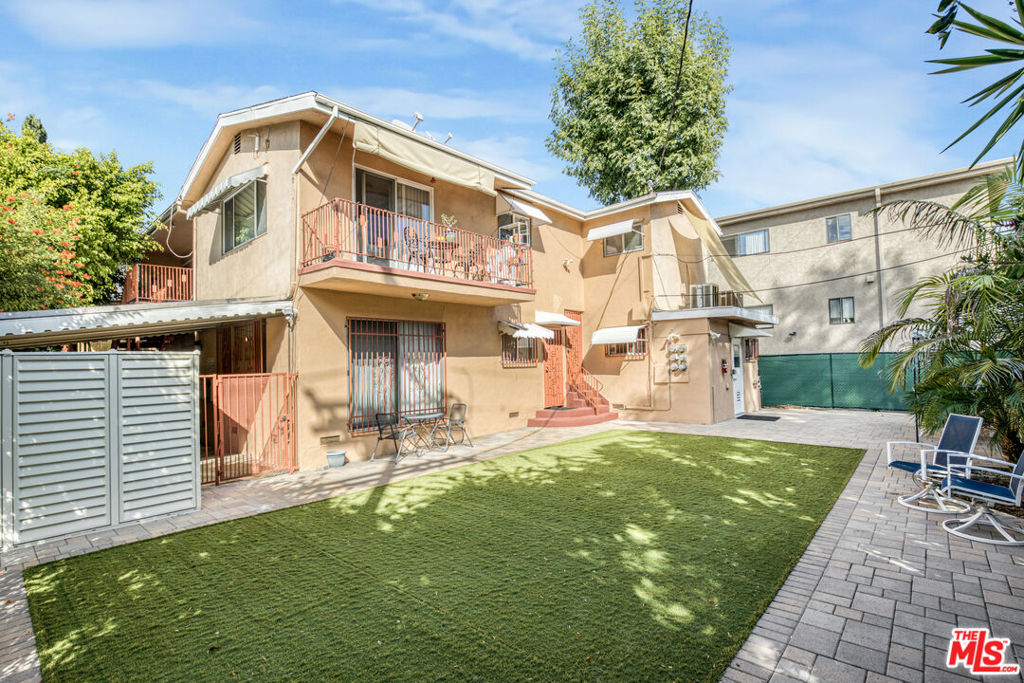 12256 Riverside Drive