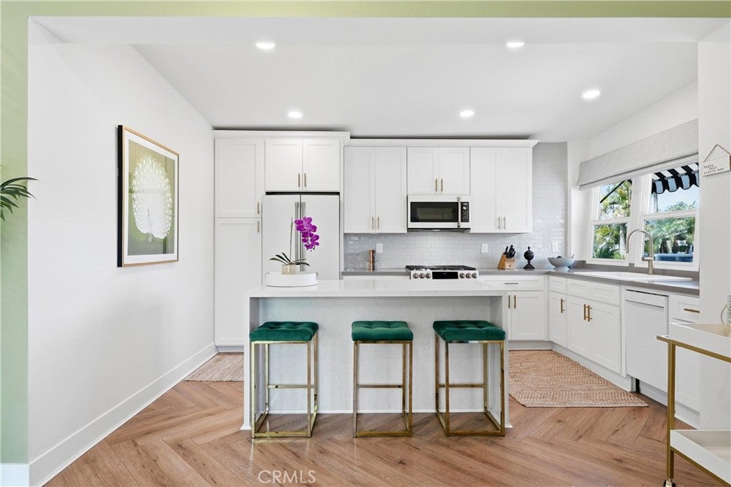 58 Saratoga, Newport Beach CA 92660 - Photo 12