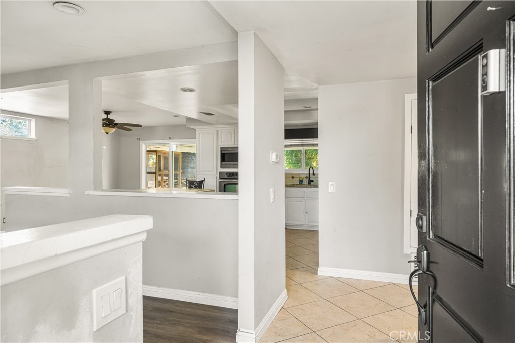 303 W Crystal View Avenue