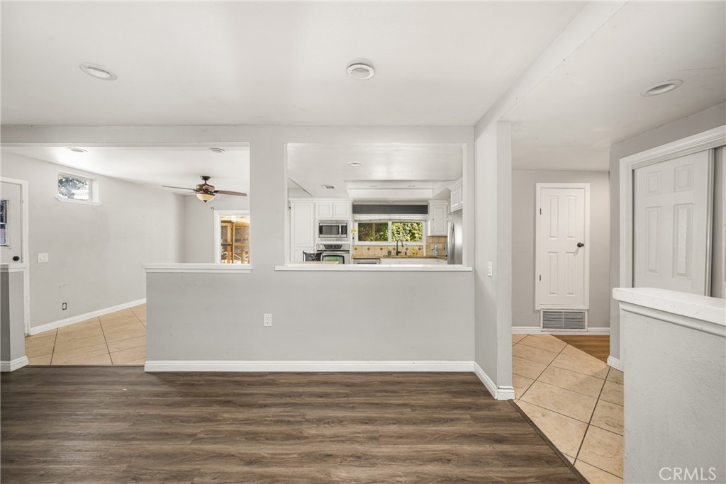 303 W Crystal View Avenue