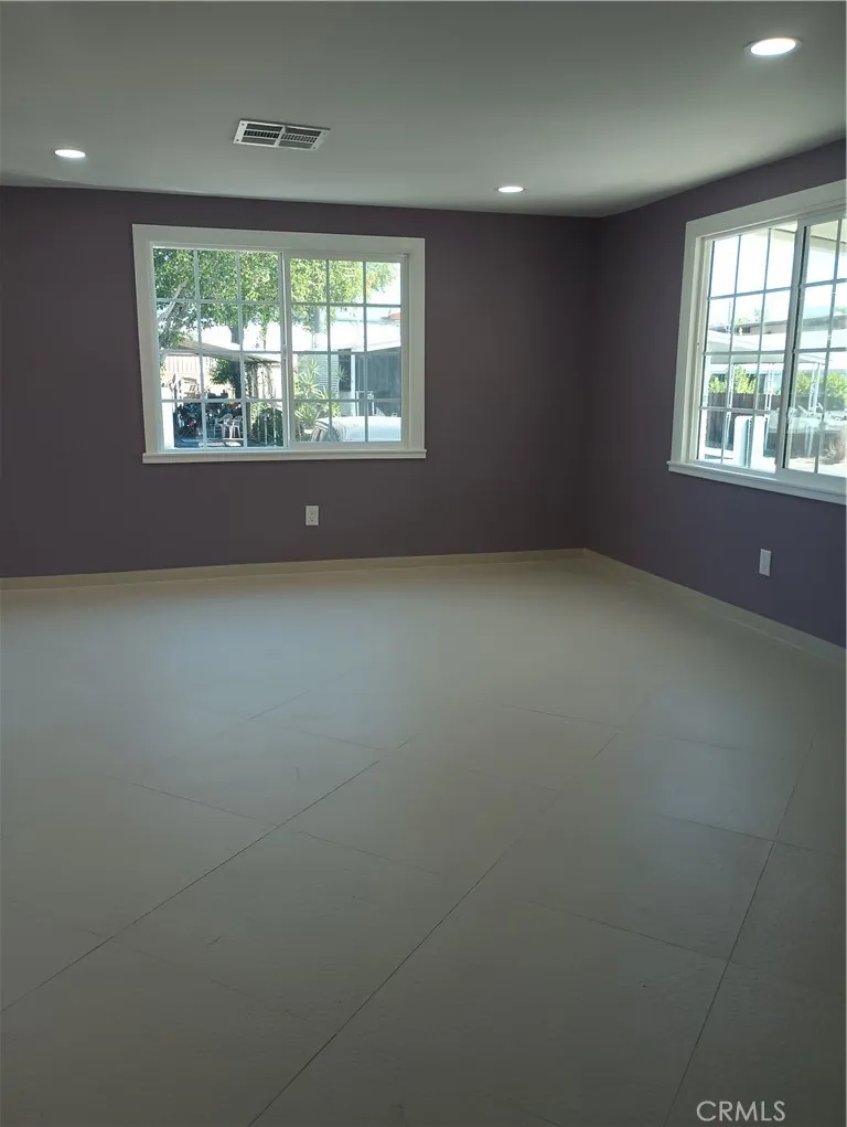 Rialto, California 92376, United States, 3 Bedrooms Bedrooms, ,2 BathroomsBathrooms,Residential,Active,195111