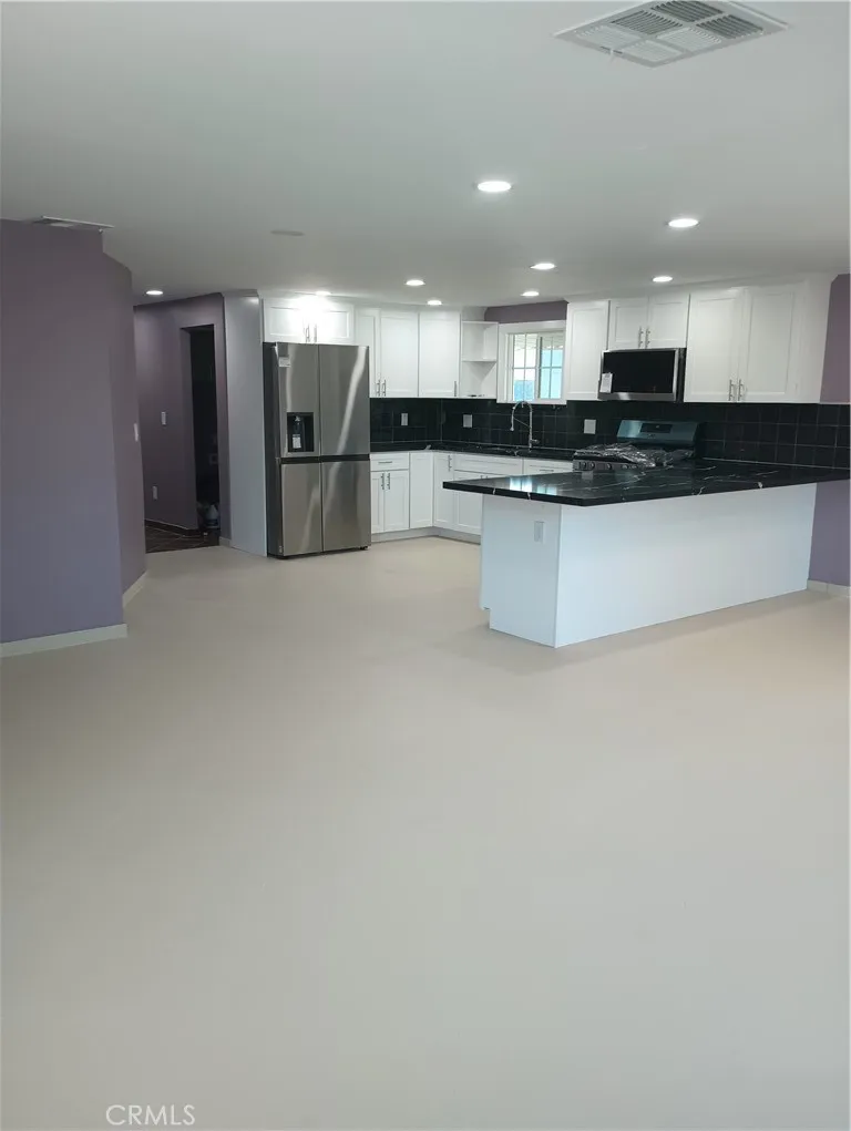 Rialto, California 92376, United States, 3 Bedrooms Bedrooms, ,2 BathroomsBathrooms,Residential,Active,195111