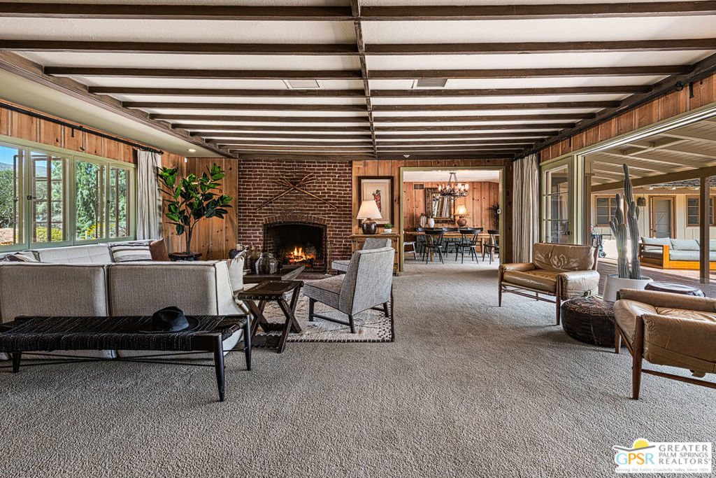 1850 Smoke Tree Lane