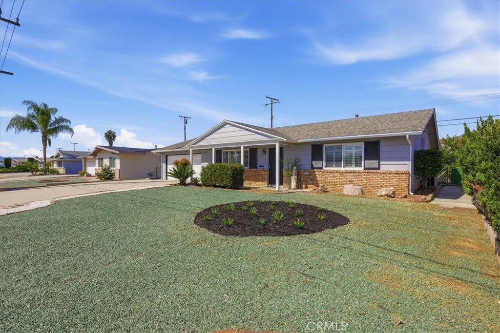 28547 Murrieta Rd.