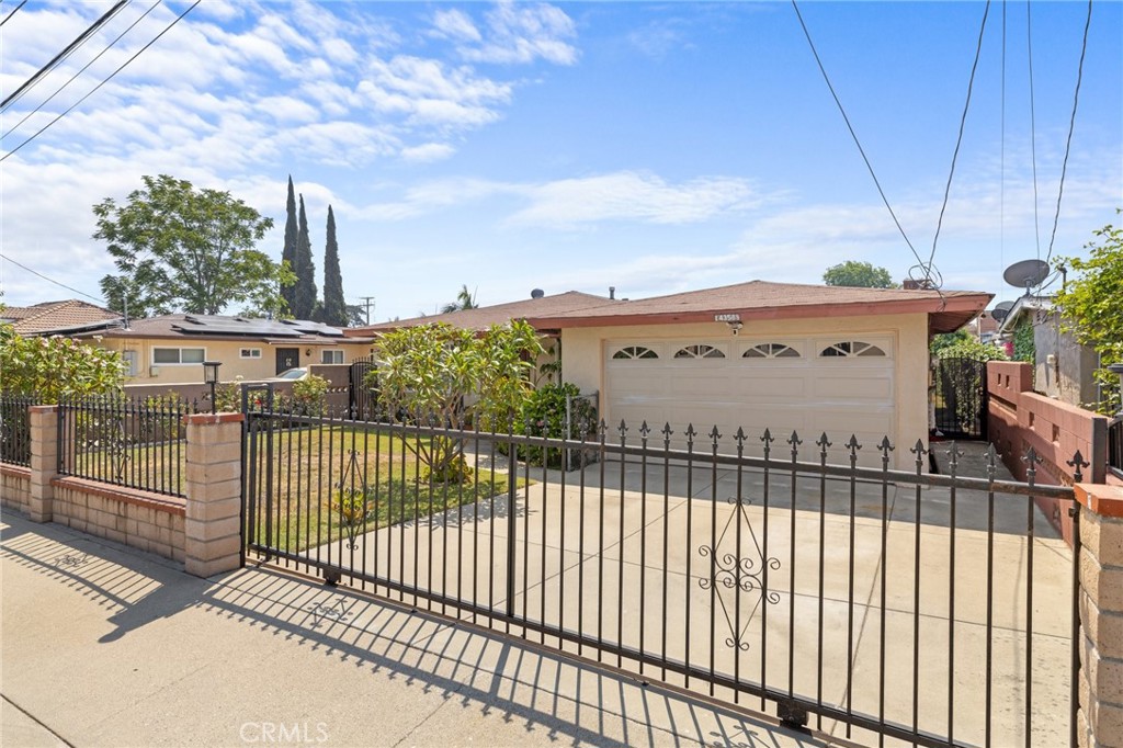 14358 1/2 Jeanette Lane