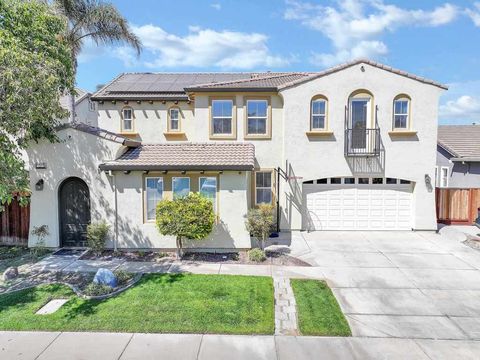 Photo of 5563 Arcadia Cir Cir, Discovery Bay, CA 94505 (MLS # 41122200)