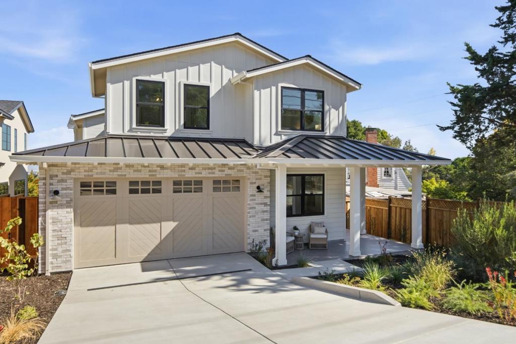 881 Vista Drive
