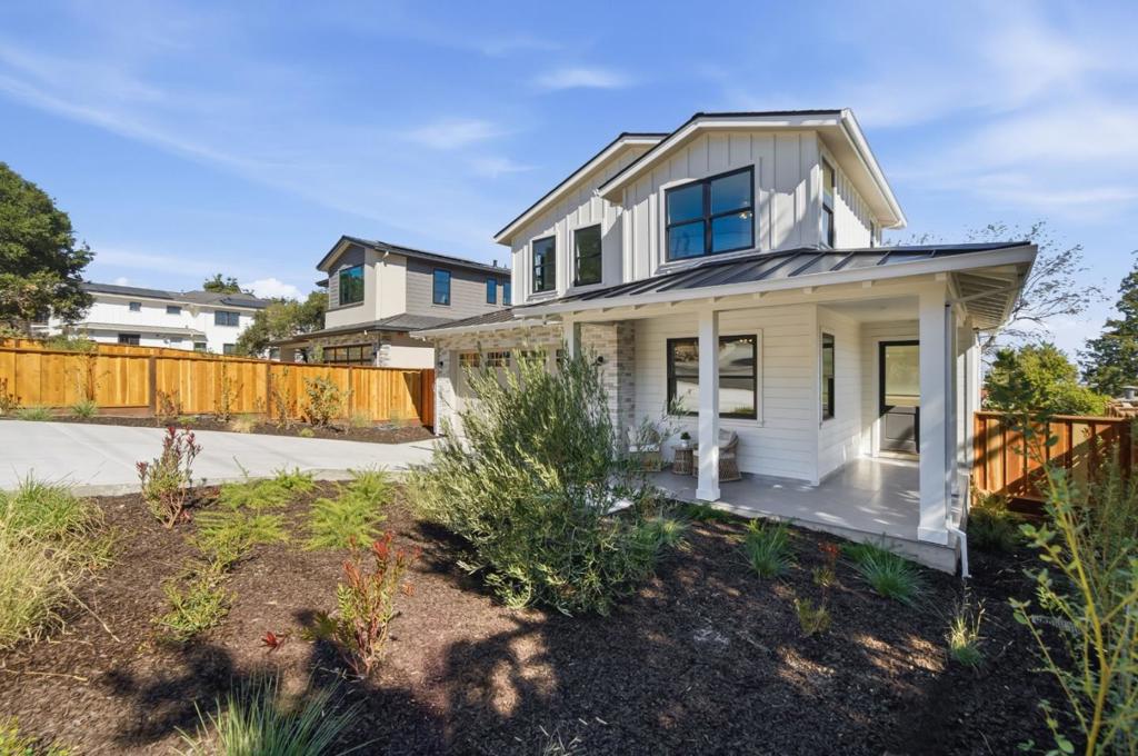 881 Vista Drive