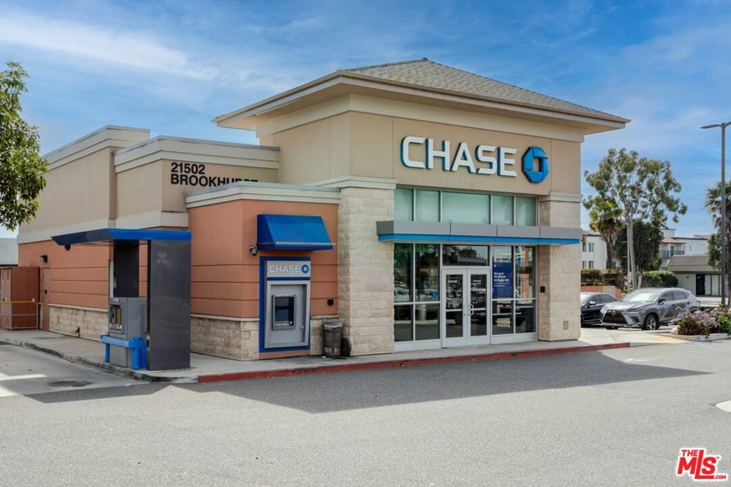 Photo of 21502 Brookhurst Street, Huntington Beach, CA 92646 (MLS # 26665395)