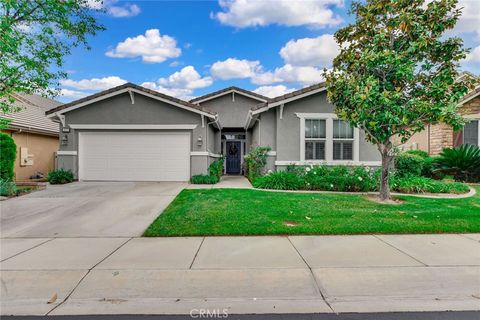 Photo of 177 Potter Crk, Beaumont, CA 92223 (MLS # TR26051292)