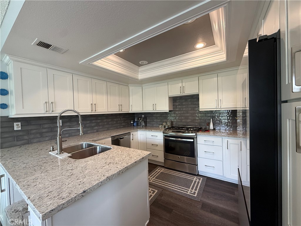 Las Palmas (BLP) - Residential Lease