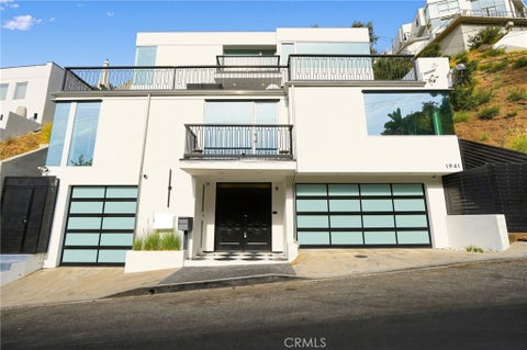 Photo of 1941 Curson PL, Los Angeles, CA 90046 (MLS # PW26190631)
