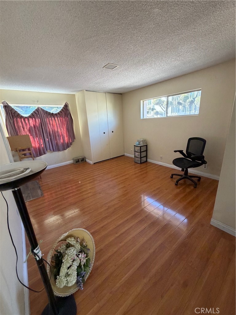 777 E Valley 10