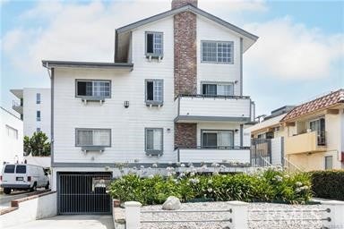Photo of 3632 Dunn Drive #6, Los Angeles, CA 90034 (MLS # IV26098516)