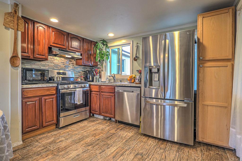 123 N Hayden Dr