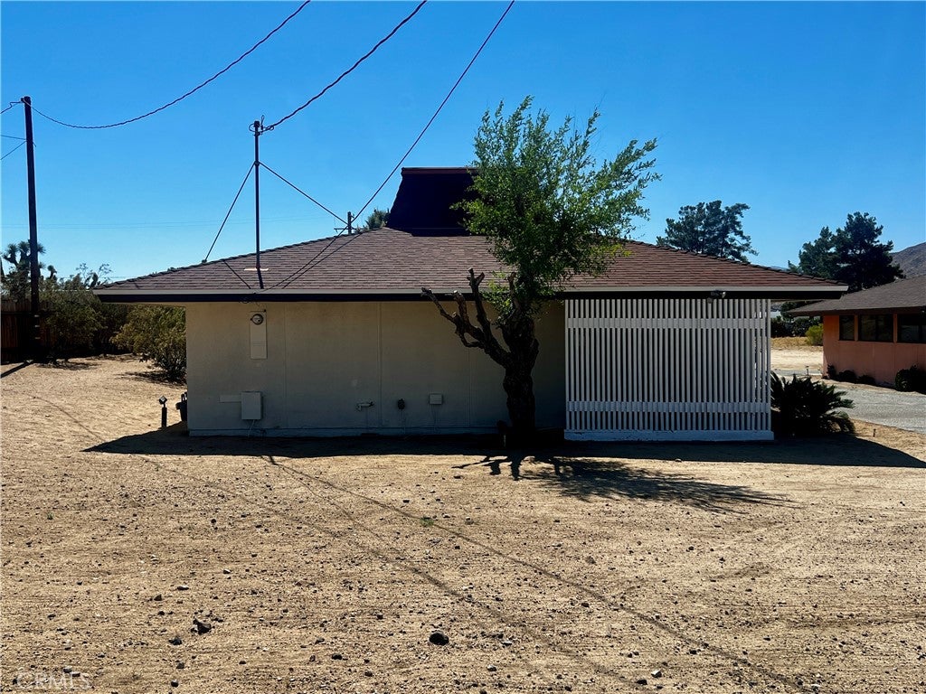7328 Valley Vista