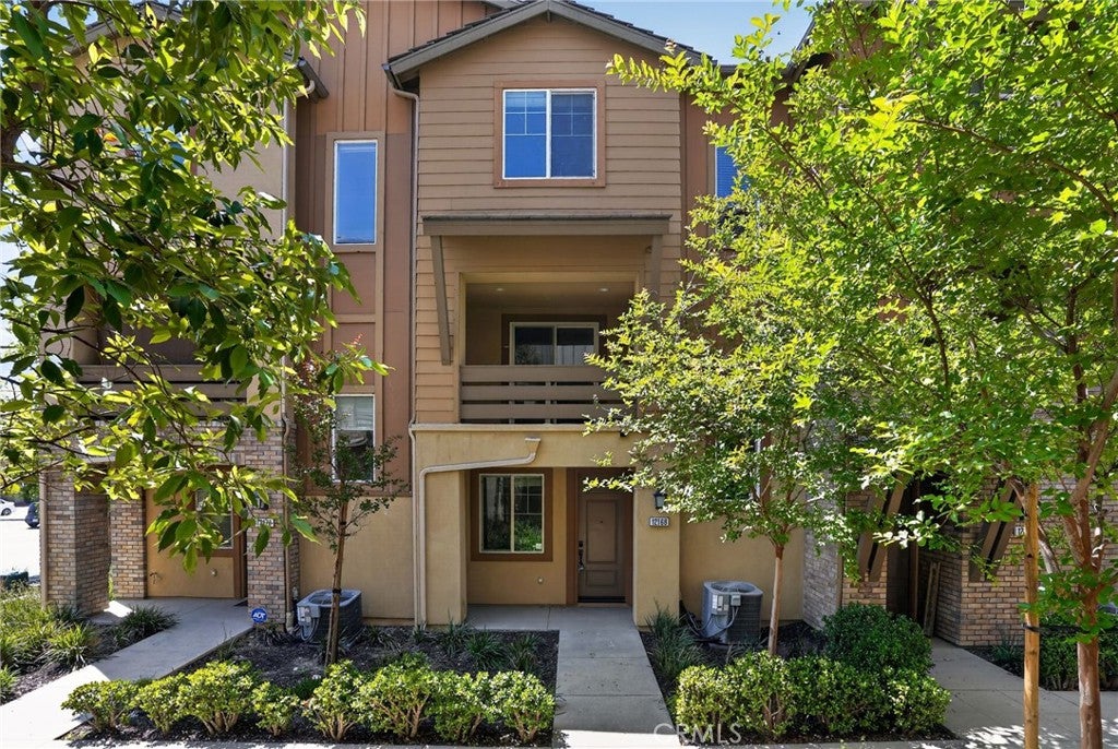 12168 Chorus Dr
