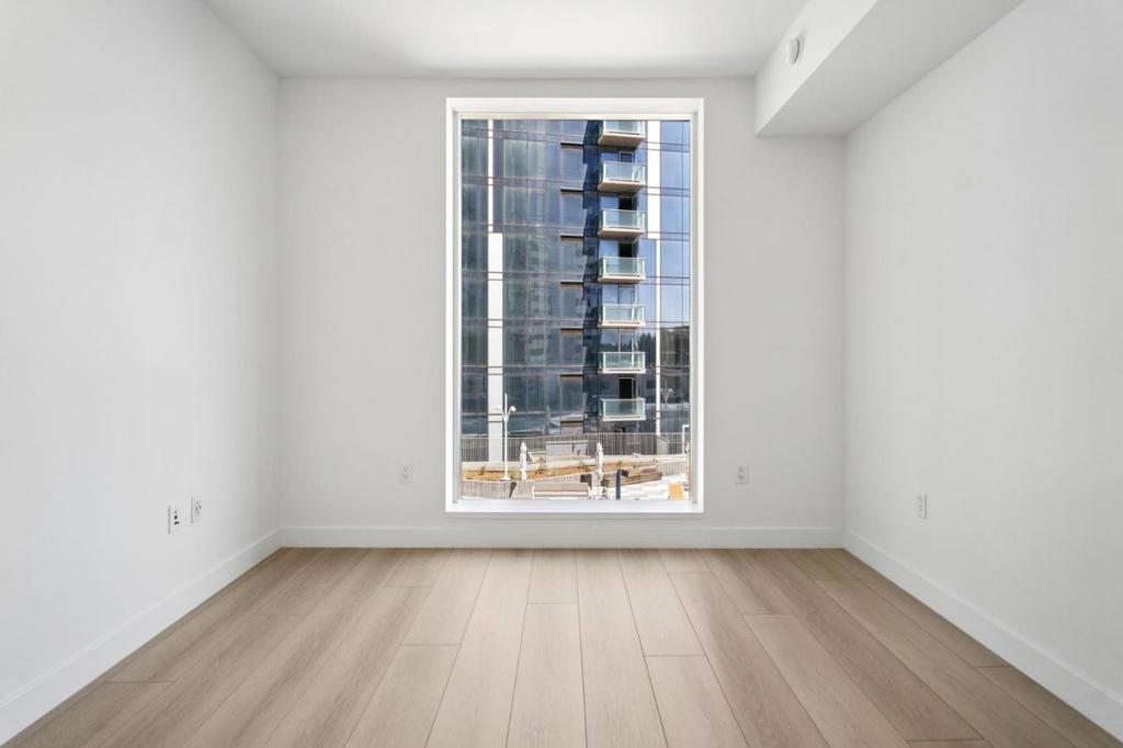 188 W Saint James Street 11315