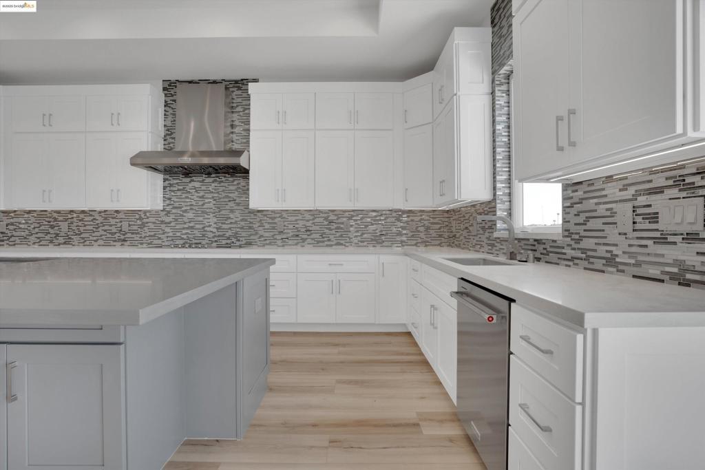 DEEP WATER - Residential