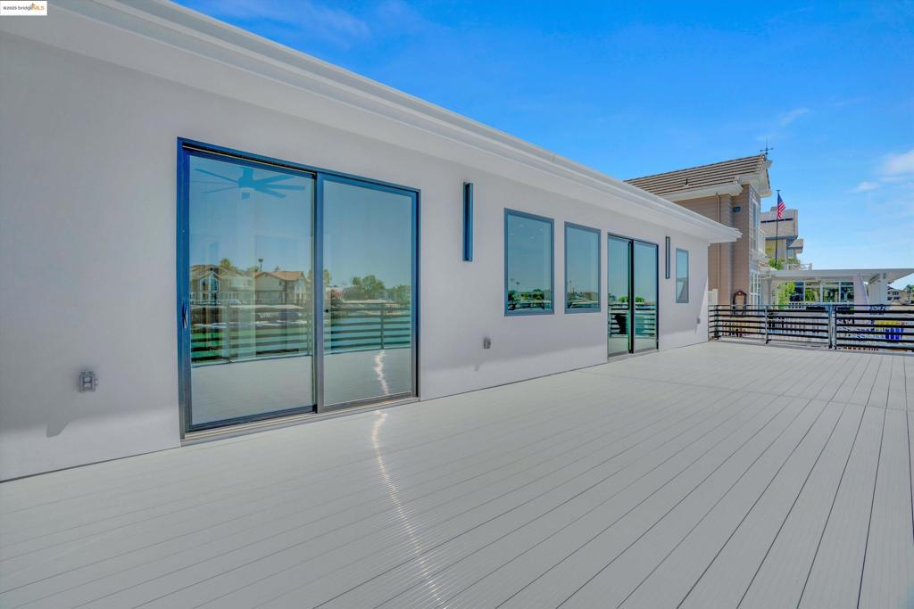 DEEP WATER - Residential