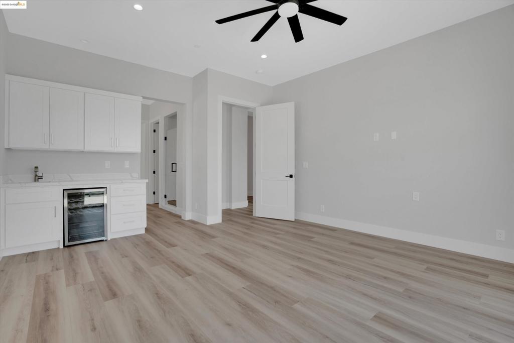 DEEP WATER - Residential