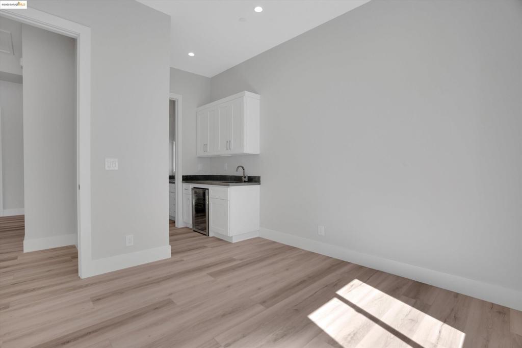 DEEP WATER - Residential