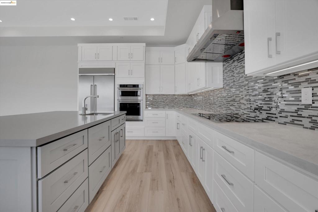 DEEP WATER - Residential