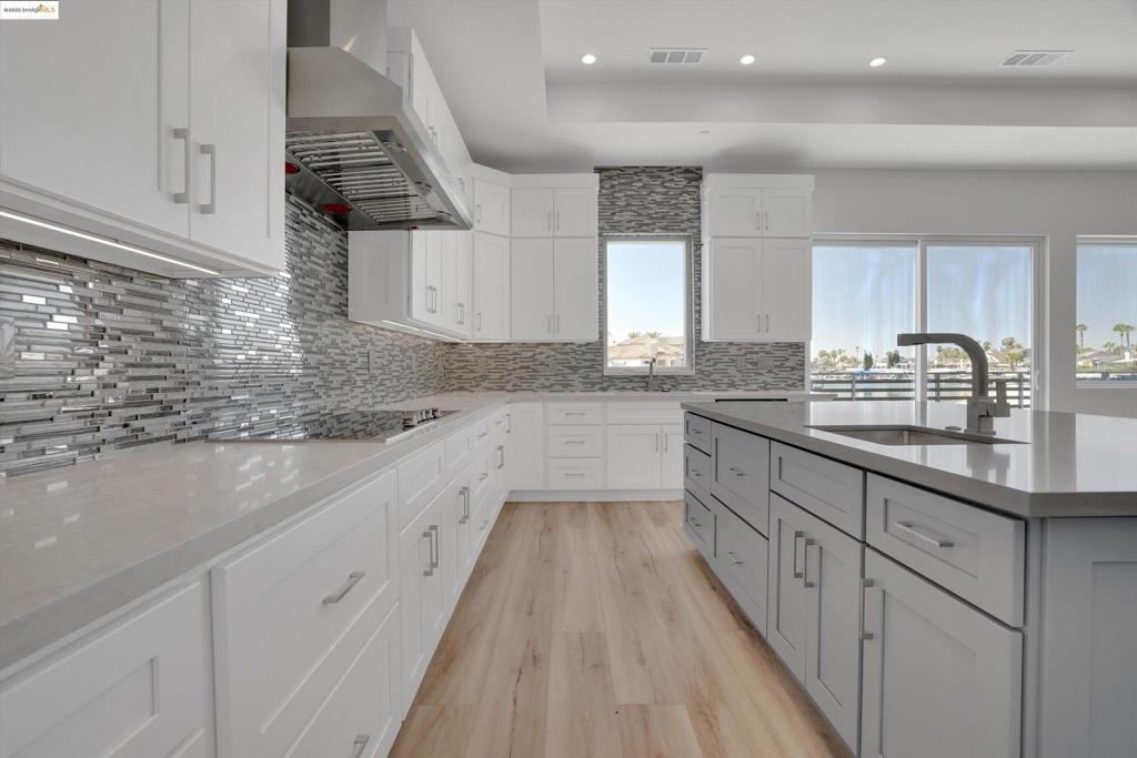 DEEP WATER - Residential