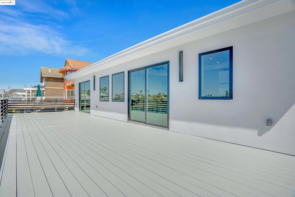 DEEP WATER - Residential