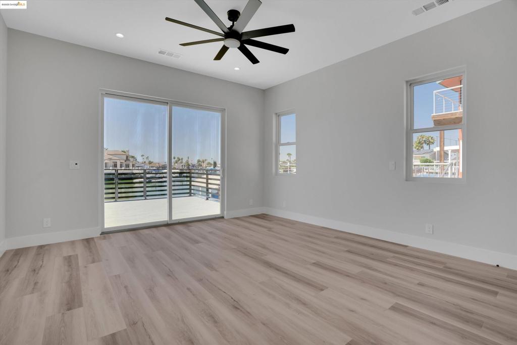 DEEP WATER - Residential