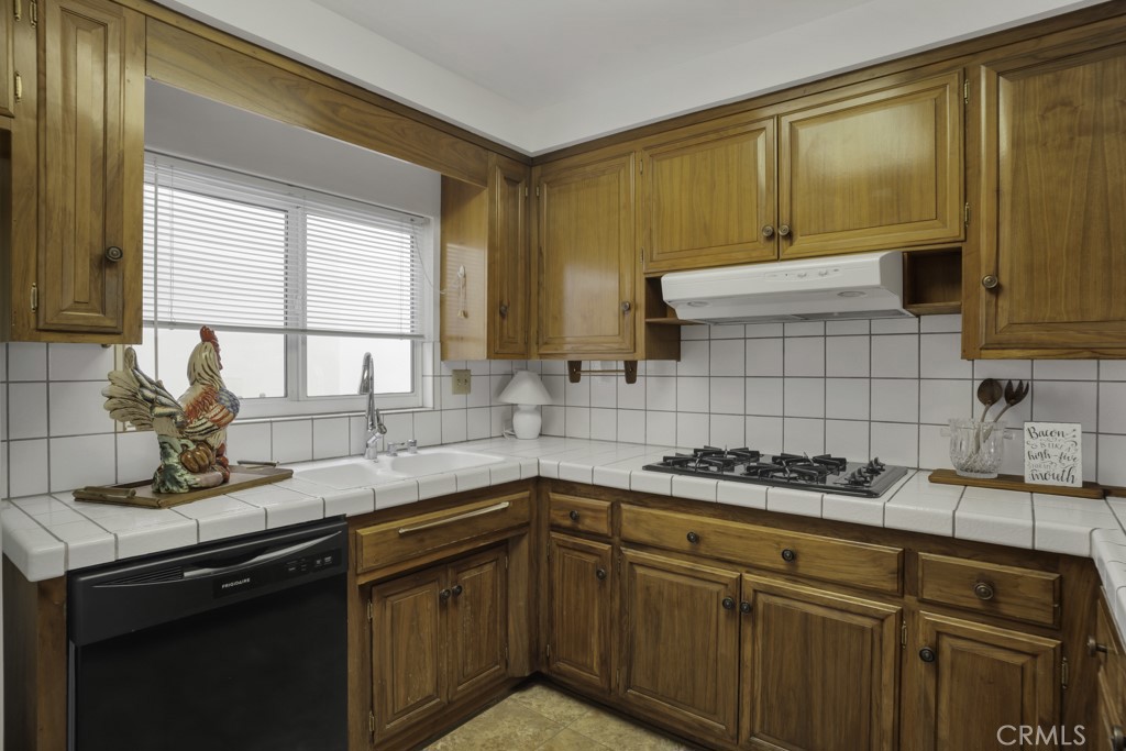 Friendly Valley (FRV) - Residential