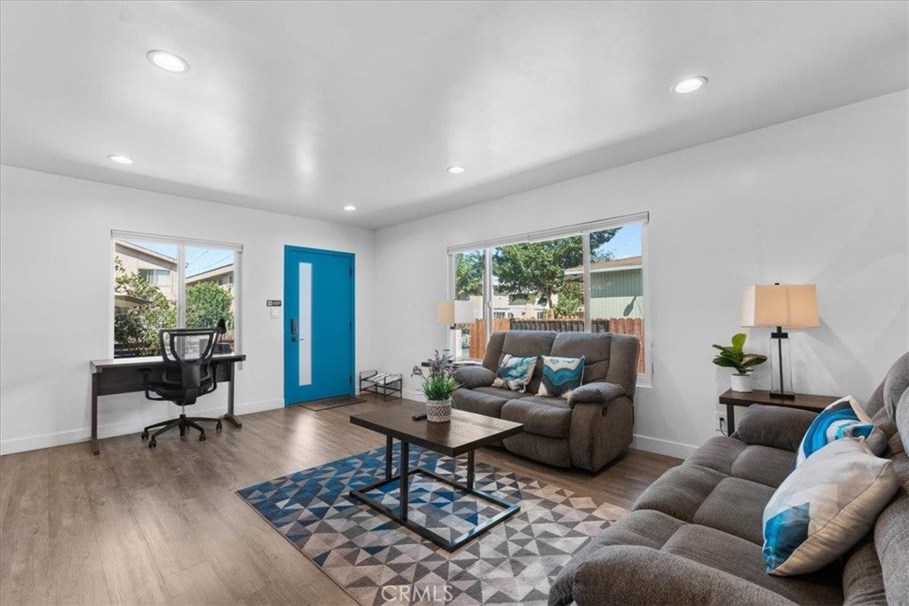 1738 W 144th