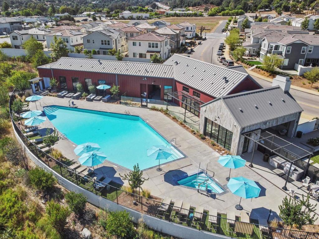 Valley Center - Residential