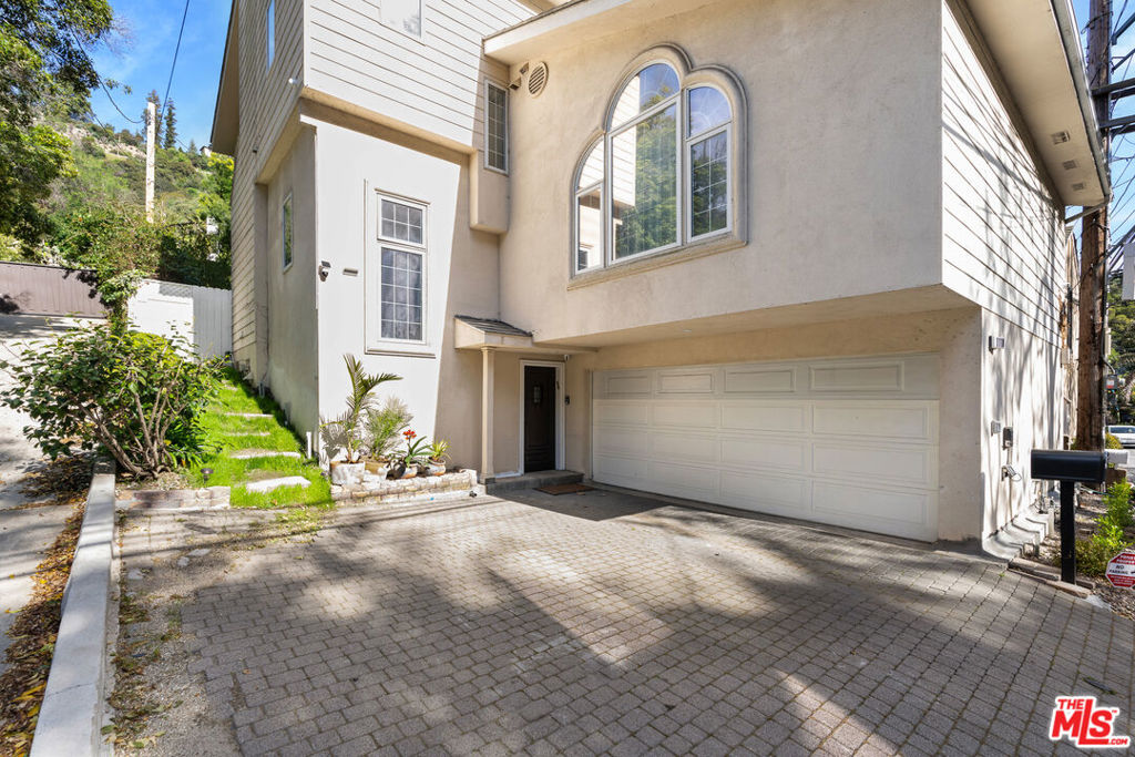 1110 N Beverly Glen Boulevard