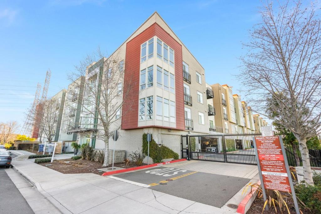 400 Mariners Island Boulevard 115
