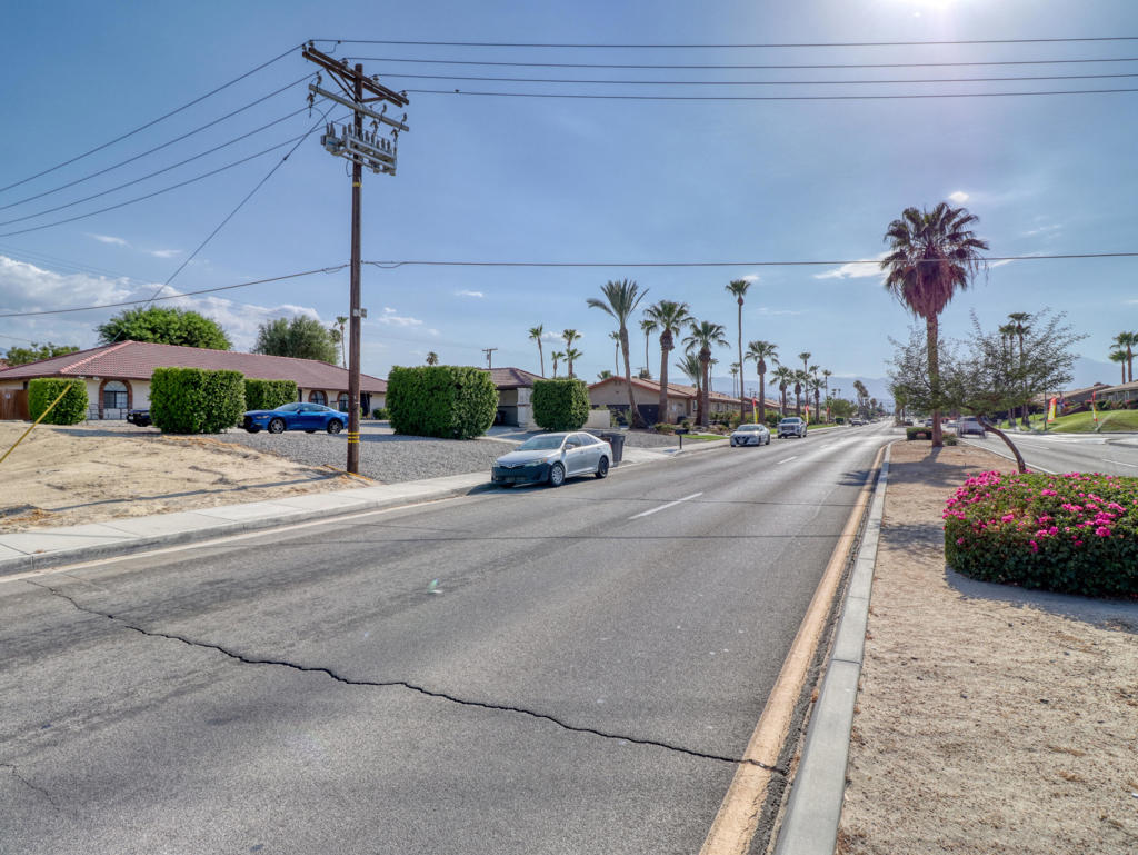Avenue 42