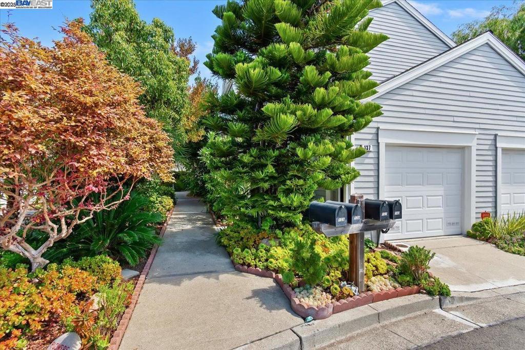 HARBOR BAY ISLE - Residential