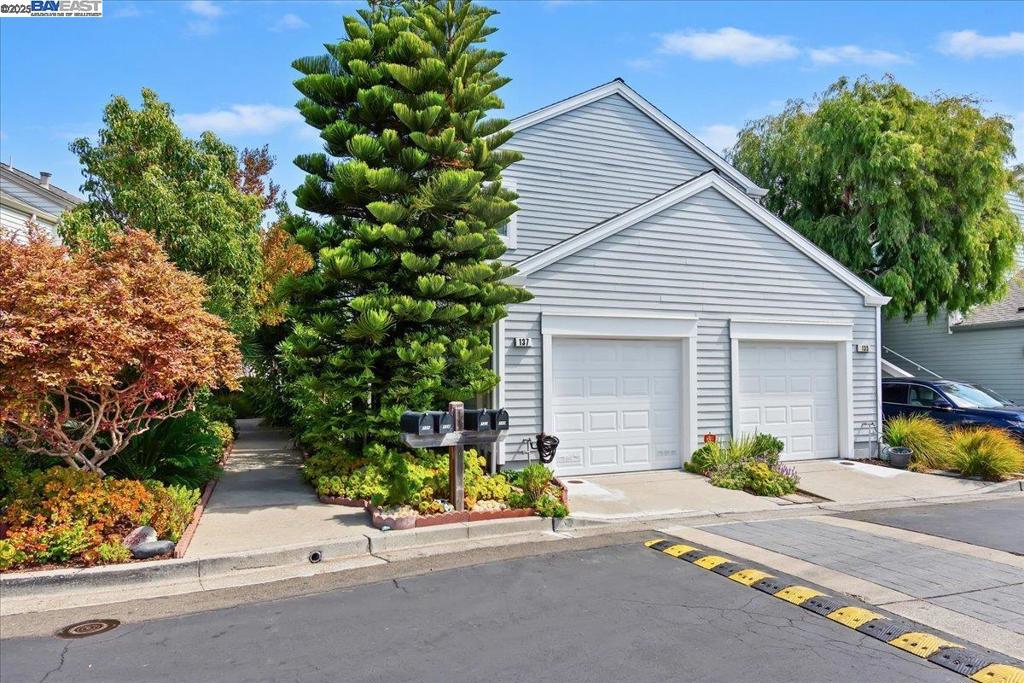 HARBOR BAY ISLE - Residential