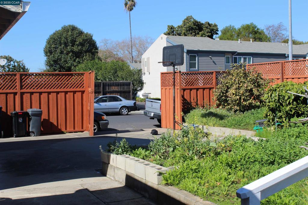 CENTRAL - Residential