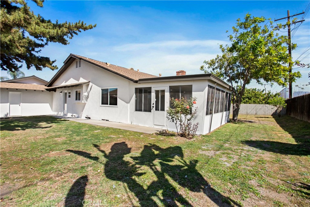 934 S Donna Beth Avenue