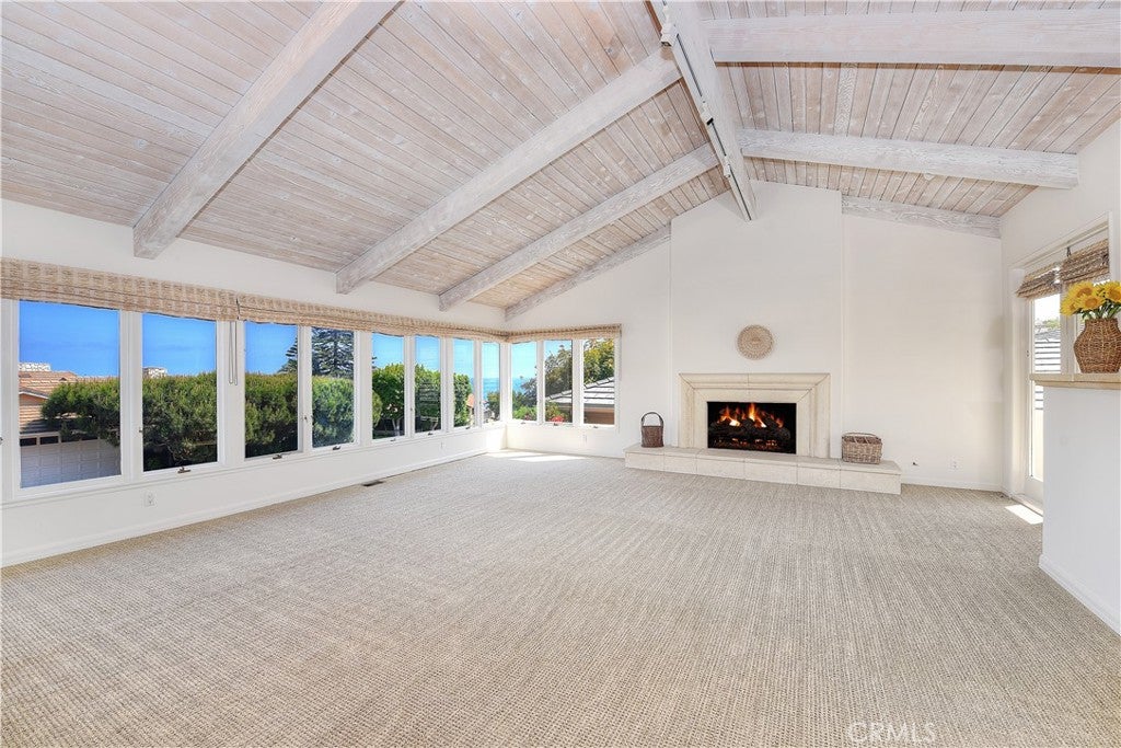 906 EMERALD BAY