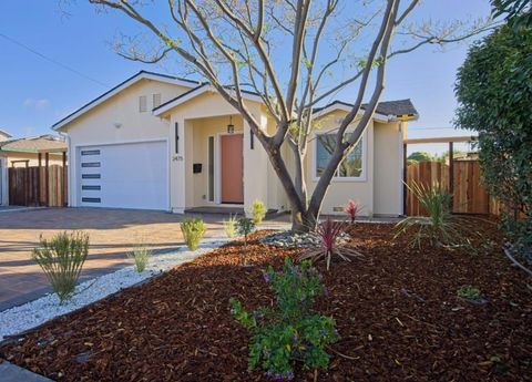 Photo of 2475 Moraine Drive, Santa Clara, CA 95051 (MLS # ML82040514)