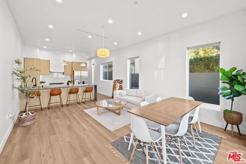 Photo of 1905 S Corning Street #2, Los Angeles, CA 90034 (MLS # 25621003)