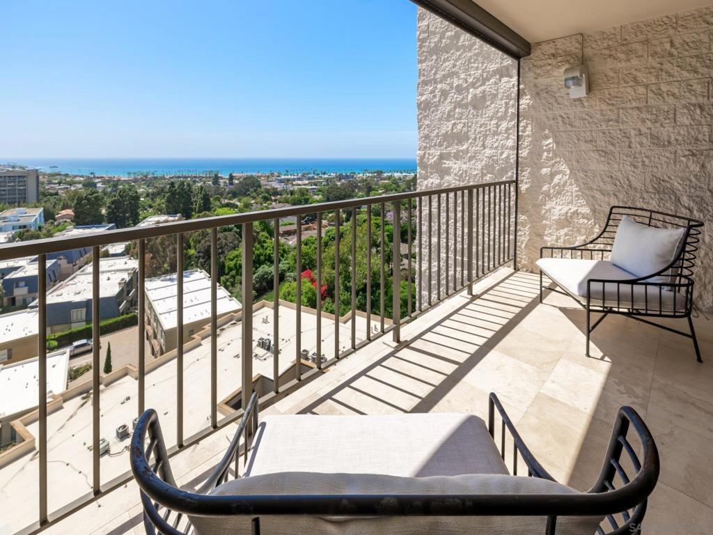 2500 Torrey Pines Rd 1001