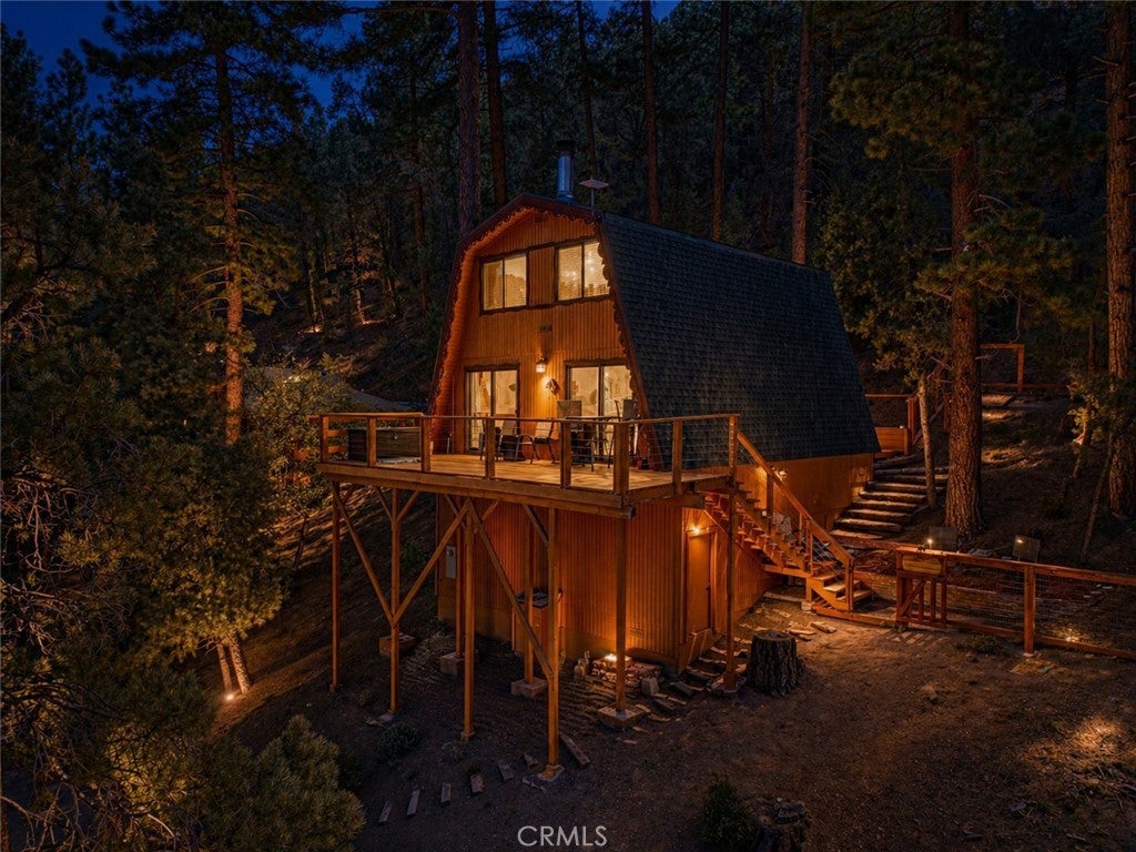 1916 Rustic Way